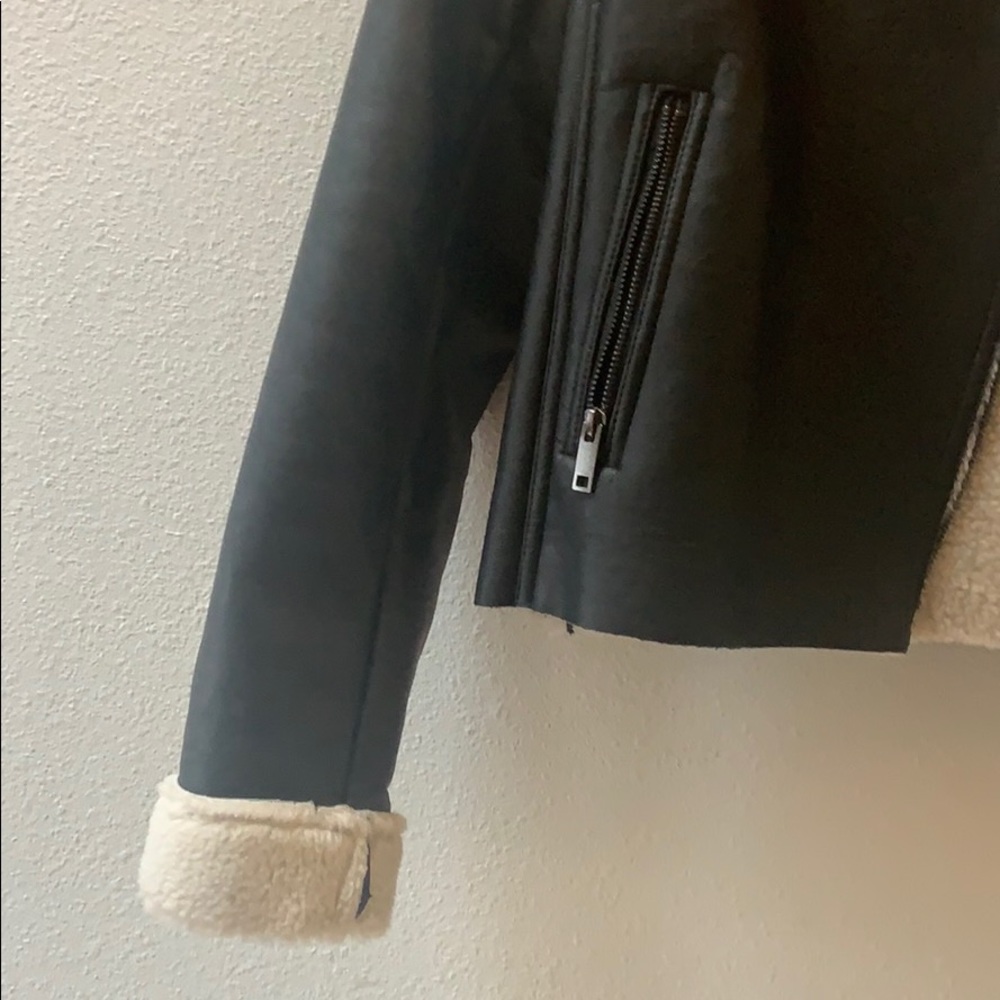 Fun leather jacket - Picture 2 of 3